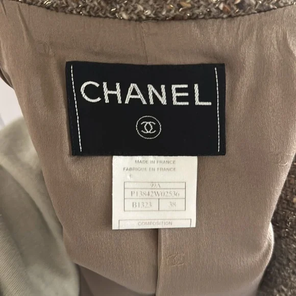 Chanel Vintage Taupe Wool Blend Tweed Jacket SZ FR 38 - Picture 11 of 14